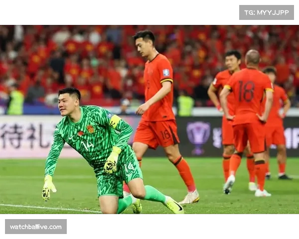 中场拦截数据成防守关键，双后腰配置流行于联赛多队